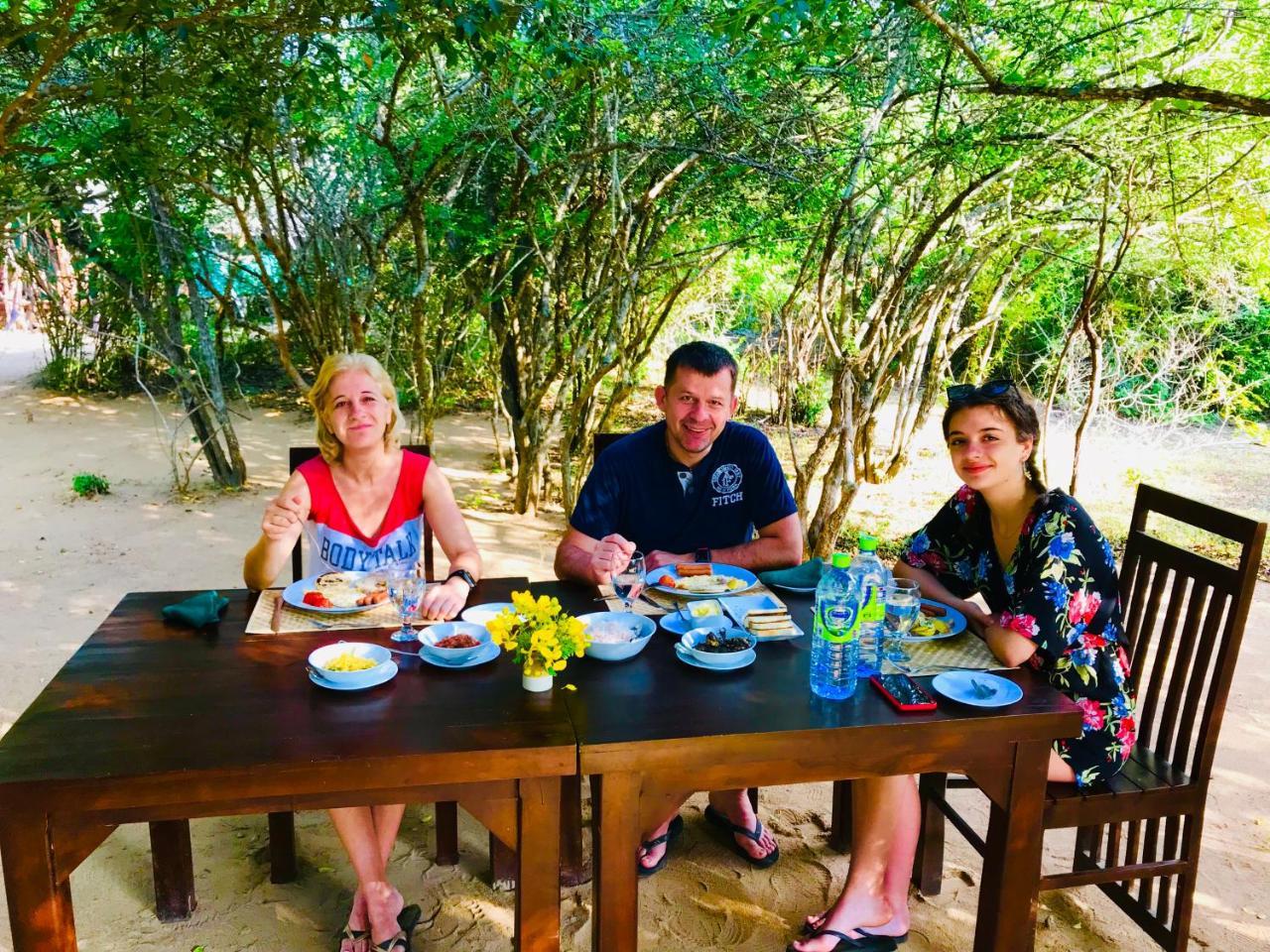 Yala Leopard Mobile Camp Hotel Exterior photo
